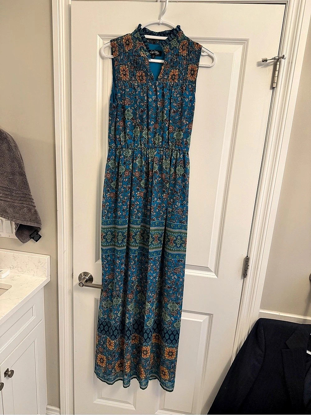 Love Reign Floral Maxi Dress Blue & brown green Like New